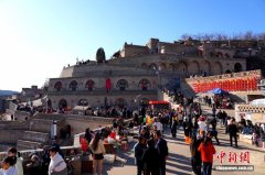 （新春走基层）山西方山张家塔：古村闹春年味浓 非遗焕彩迎新春